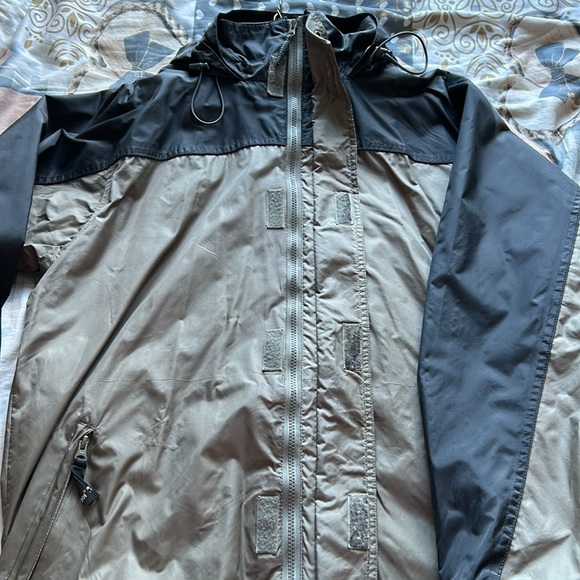 helly hansen shell - Picture 4 of 5